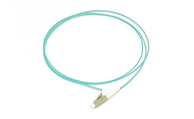 D-Link Ncb FM51S LC3 Lc Mm OM3 Pigtail 3 meter, cables