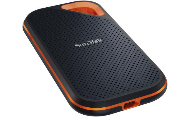 Sandisk USB 3.2 solid state drive for data storage