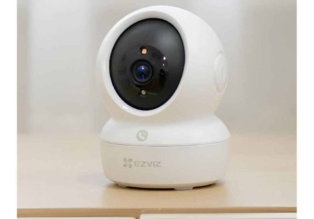 EZVIZ H6C Pro 4K Indoor Pan & Tilt Wi-Fi Security Camera, (CS-H6C-R200-8H8WFL) Ultra HD Resolution, 360-Degree Panoramic Coverage, AI-Powered Human/Vehicle Shape Detection, Color Night Vision, Two-Way Talk