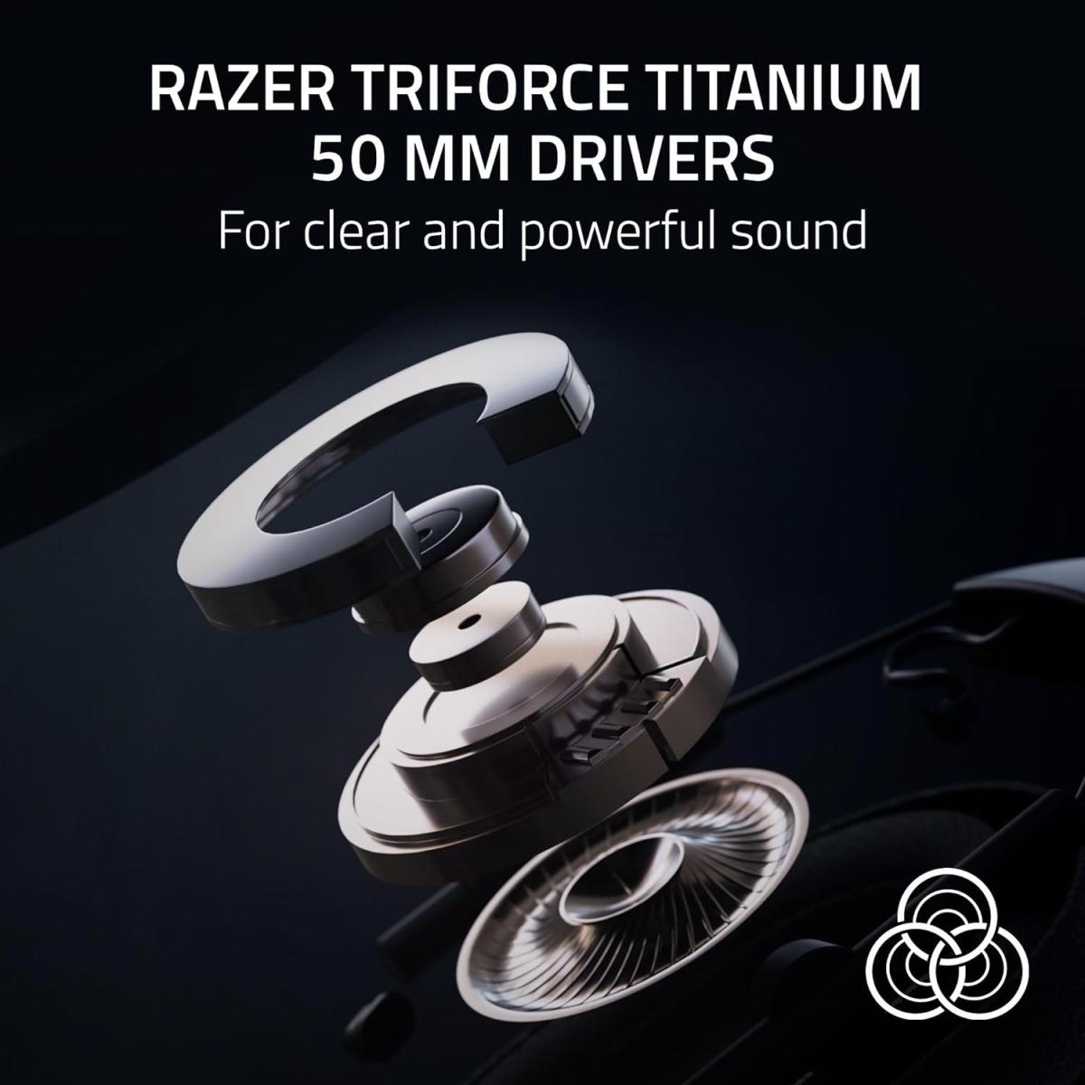 Razer Audio - 70 wireless Bluetooth headset for computer setup