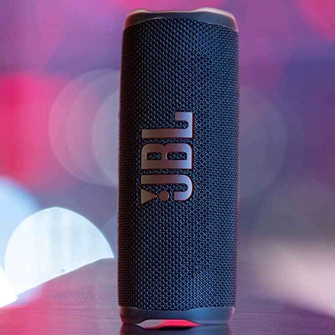 Golden Connector Bluetooth speaker for audio playback