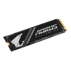 GIGABYTE AORUS Gen4 7300 2TB M.2 NVME PCIe 4.0 SSD with Heat Spreader - PS5 Ready