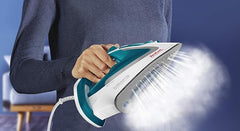 Tefal Easygliss Plus FV5718 Steam Iron with Durilium Soleplate
