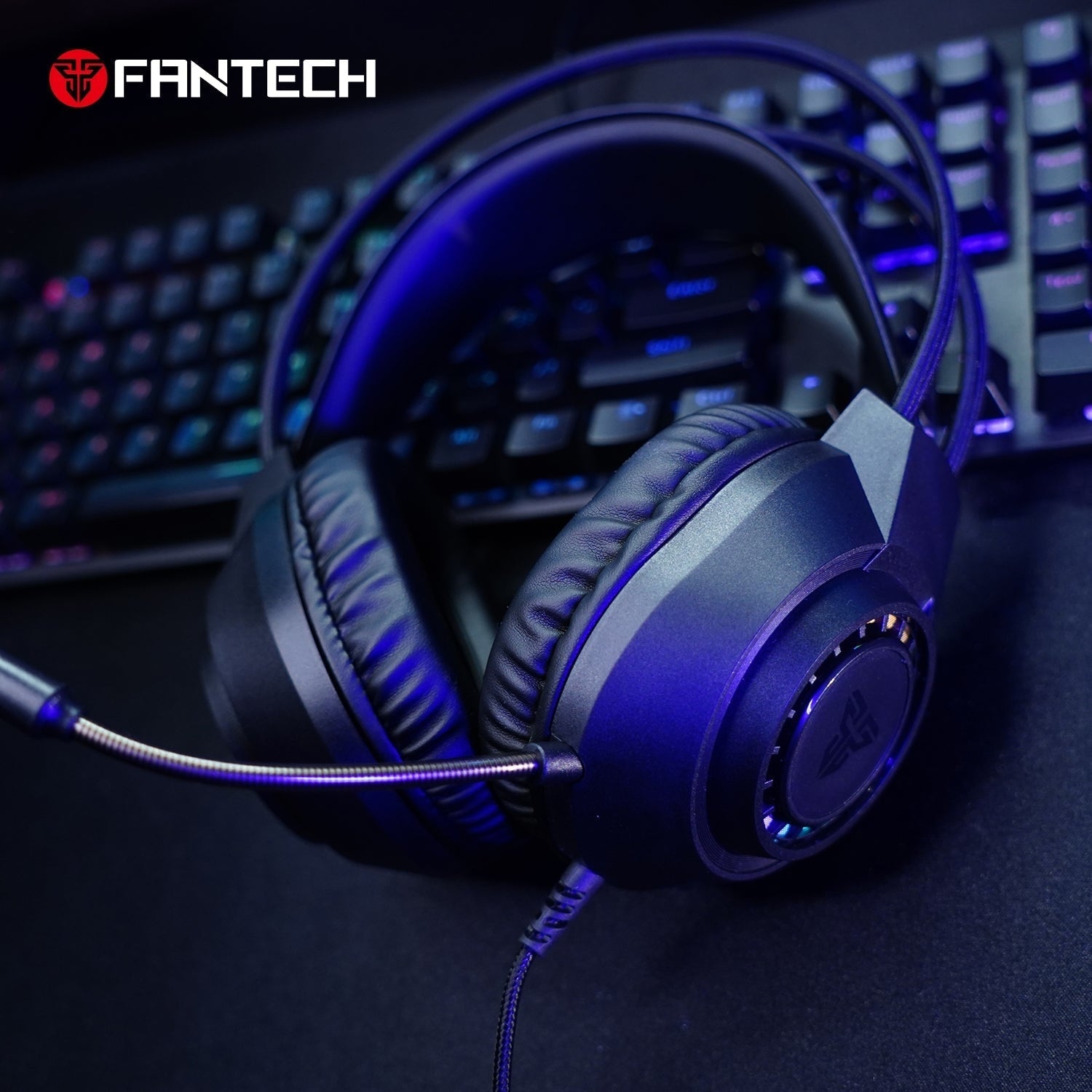 Fantech HQ55 RGB headset for computer setup