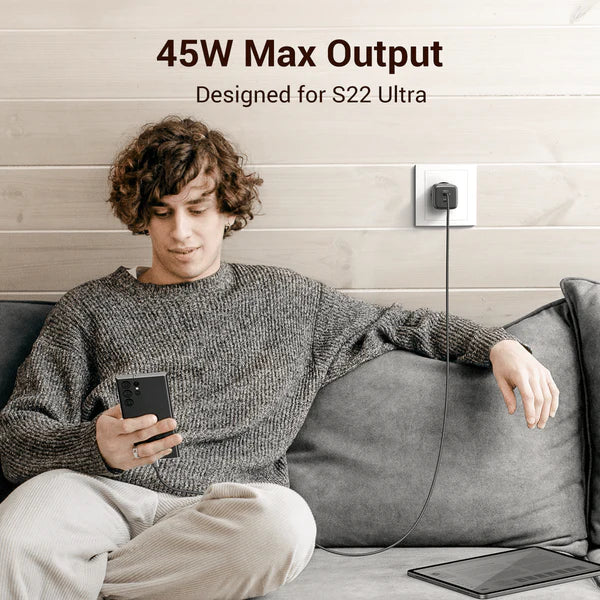 Ugreen charger for device charging
