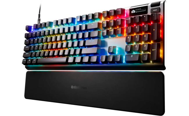Steelseries wired mechanical gaming keyboard for computer setup